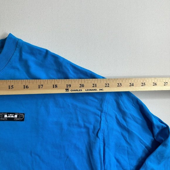 NIKE LeBron James‎ Max90 Longsleeve Strive For Greatness Sweatshirt DV9722-446 L - Picture 9 of 10